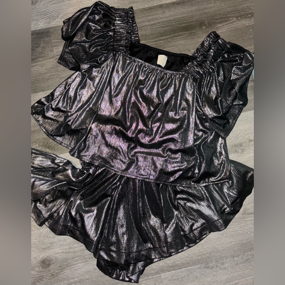 EUC Jennaration Women’s Small short set.